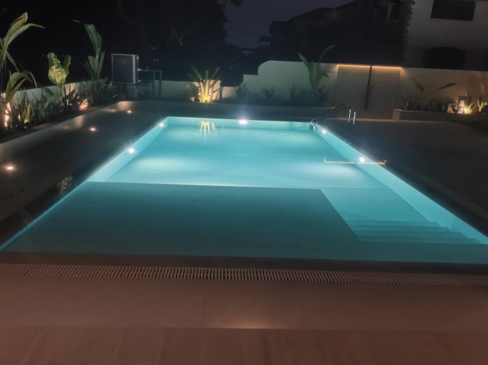 DANUBE_JGE_SWIMMING POOL